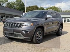 Used 2017  Jeep Grand Cherokee 4d SUV 4WD Limited at Paradise Motors near Lansing&comma; MI