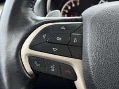 Used 2015  Jeep Grand Cherokee 4d SUV 4WD Limited at Paradise Motors near Lansing&comma; MI