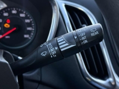 Used 2021  Chevrolet Equinox FWD 4dr LT w&sol;1LT at Paradise Motors near Lansing&comma; MI