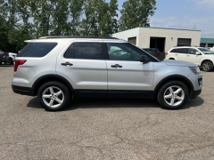 Used 2018 Ford Explorer 4d SUV 4WD Ecoboost at Paradise Motors near Lansing, MI
