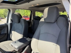 Used 2016  Chevrolet Traverse 4d SUV AWD LT w&sol;1LT at Paradise Motors near Lansing&comma; MI