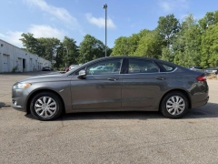 Used 2016  Ford Fusion 4d Sedan SE 2&period;0L EcoBoost at Paradise Motors near Lansing&comma; MI