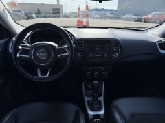 Used 2018  Jeep Compass 4d SUV 4WD Latitude at Paradise Motors near Lansing&comma; MI