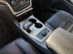 Used 2015  Jeep Grand Cherokee 4d SUV 4WD Limited at Paradise Motors near Lansing&comma; MI
