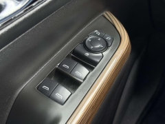 Used 2017  GMC Acadia 4d SUV AWD SLE-2 I4 at Paradise Motors near Lansing&comma; MI