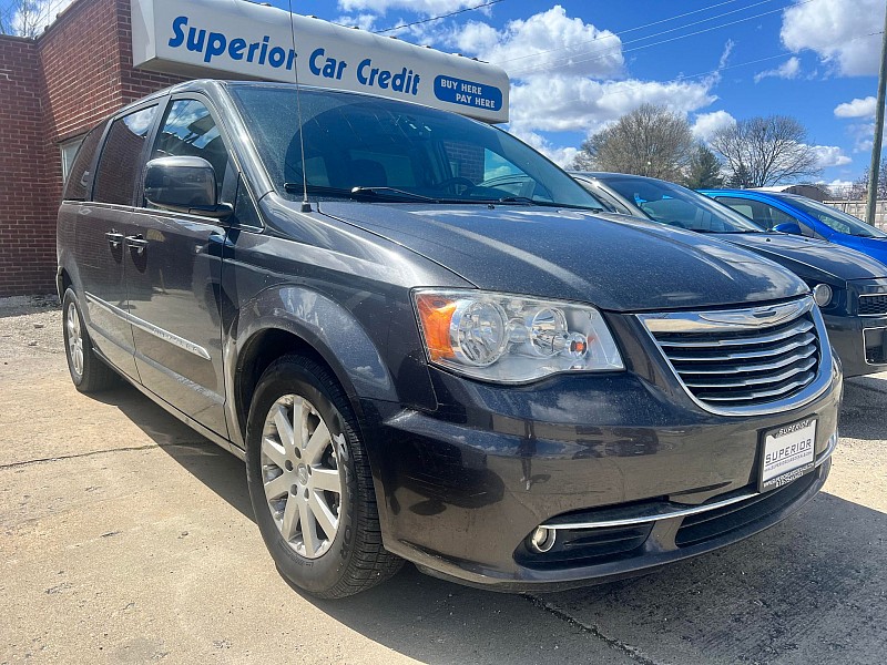 Used 2015  Chrysler Town & Country 4d Wagon Touring at Superior Car Credit near Dekalb, IL