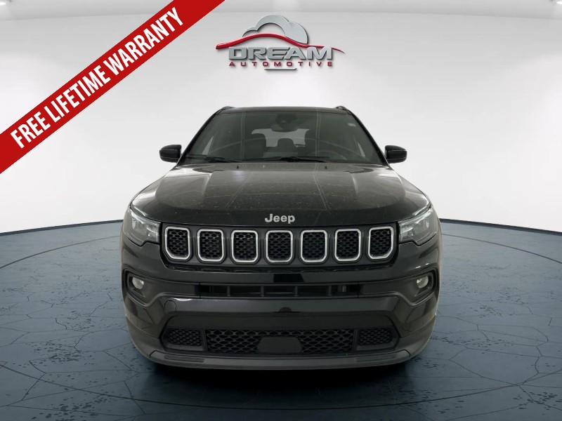 Used 2024 Jeep Compass Latitude with VIN 3C4NJDBN8RT607749 for sale in Kansas City