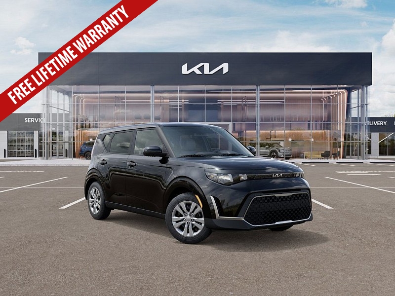 2025 Kia Soul LX's photo