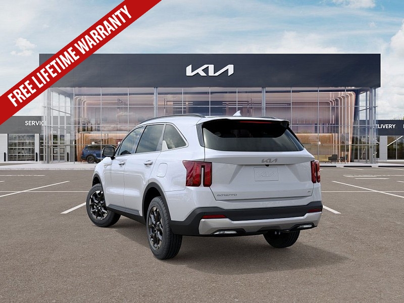 2026 Kia Sorento S photo 4