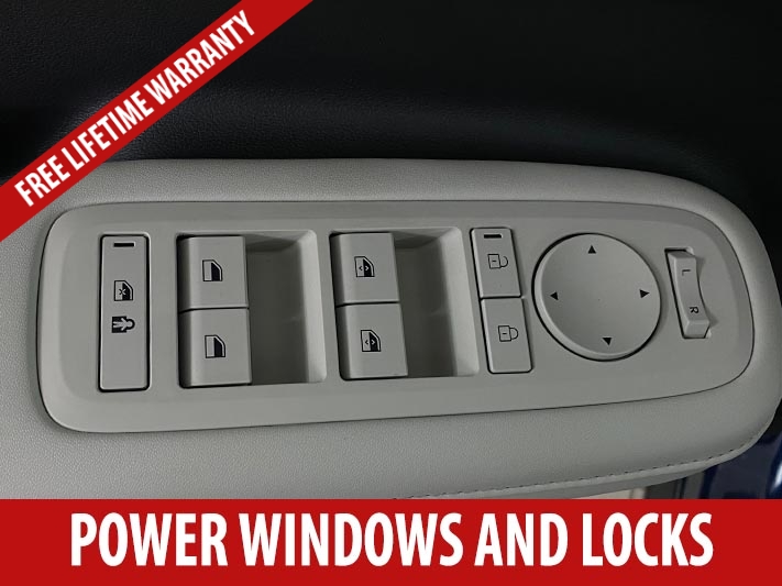 2025 Hyundai Santa Fe SEL photo 3