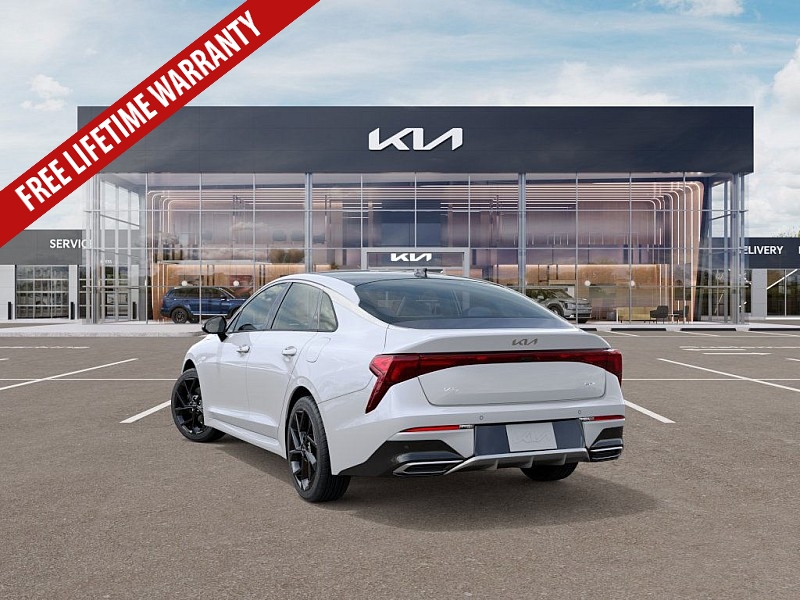 2026 Kia K5 GT-Line photo 4