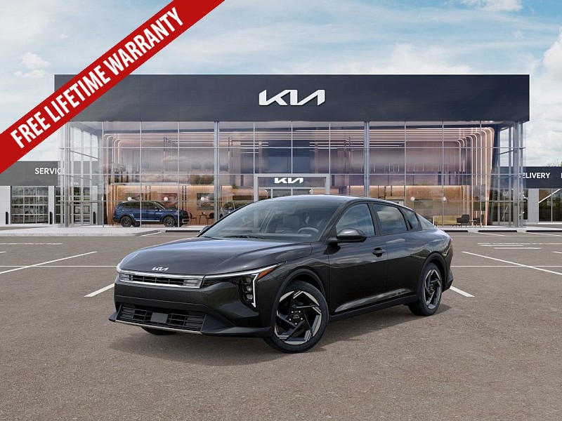 2025 Kia K4 EX photo 3