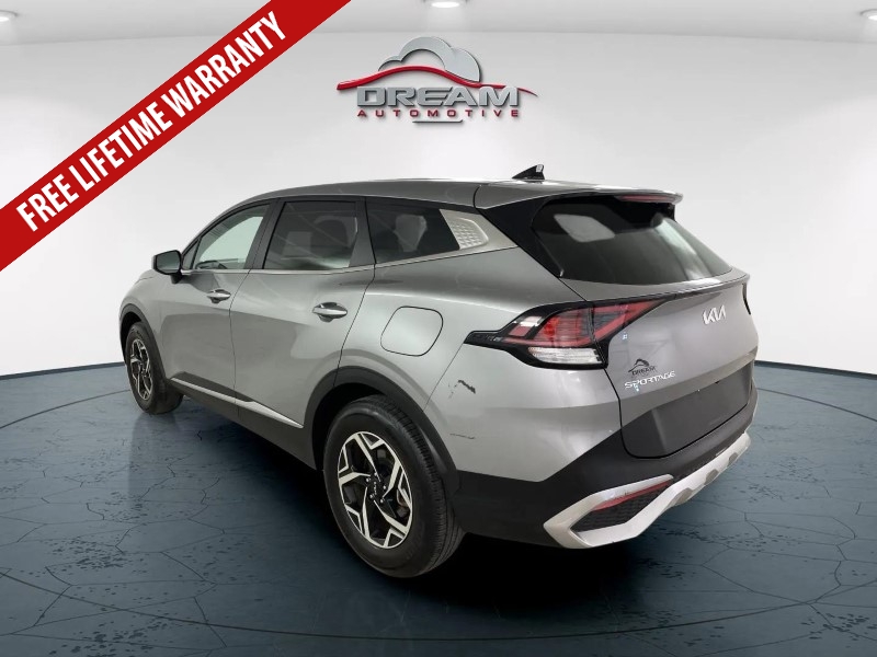 2024 Kia Sportage LX photo 4