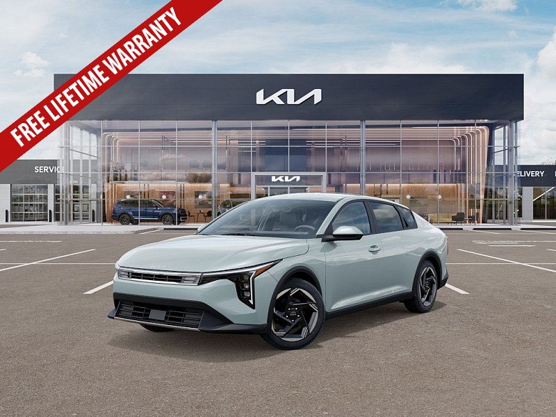 2025 Kia K4 EX photo 3