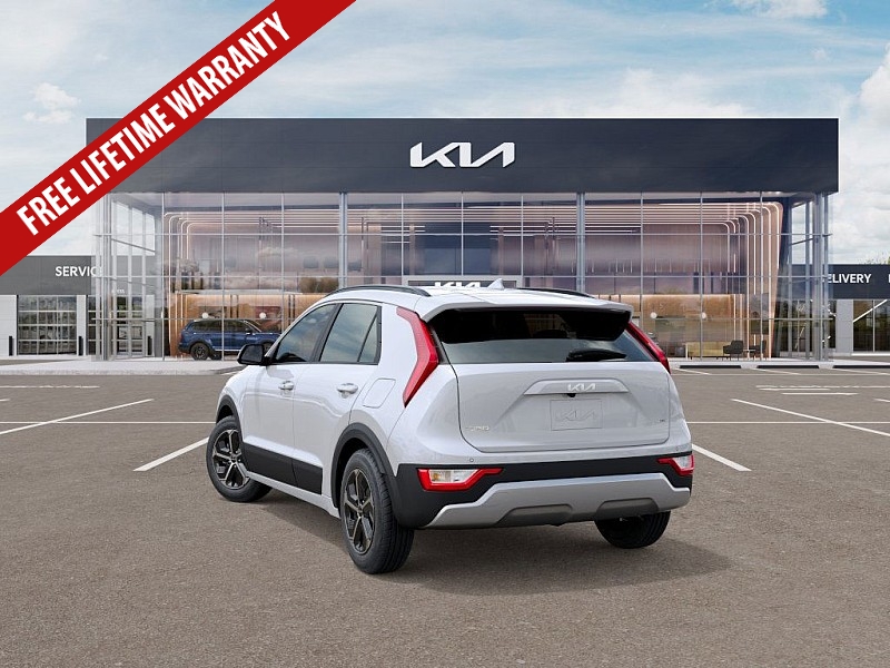 2025 Kia Niro EX photo 3