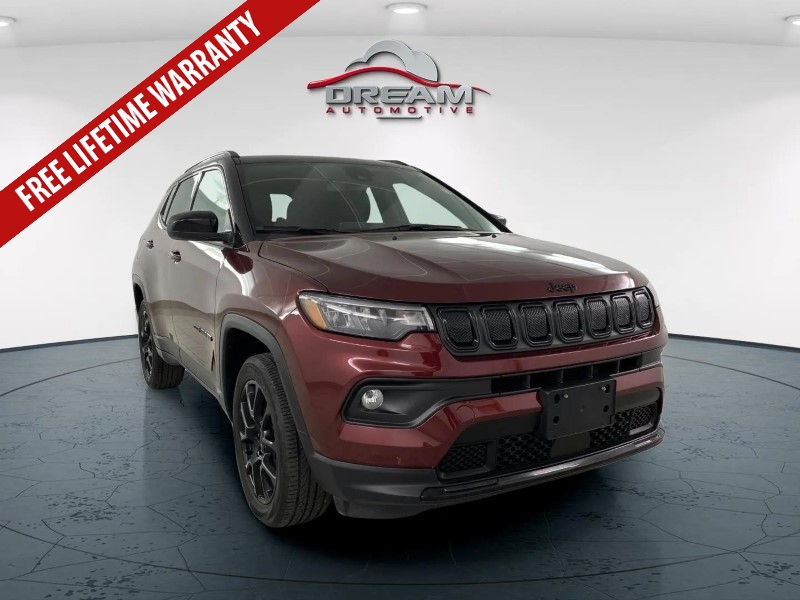 Used 2022 Jeep Compass Altitude with VIN 3C4NJDBB7NT196960 for sale in Kansas City
