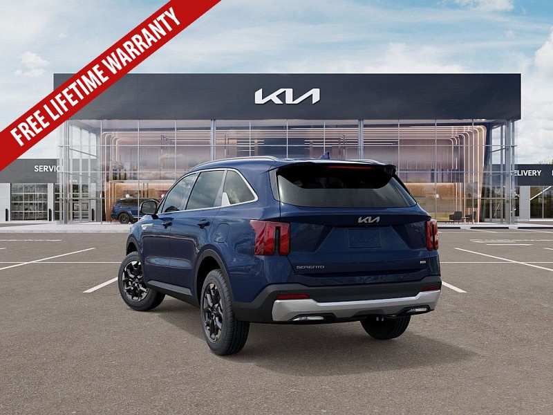 2025 Kia Sorento S photo 4