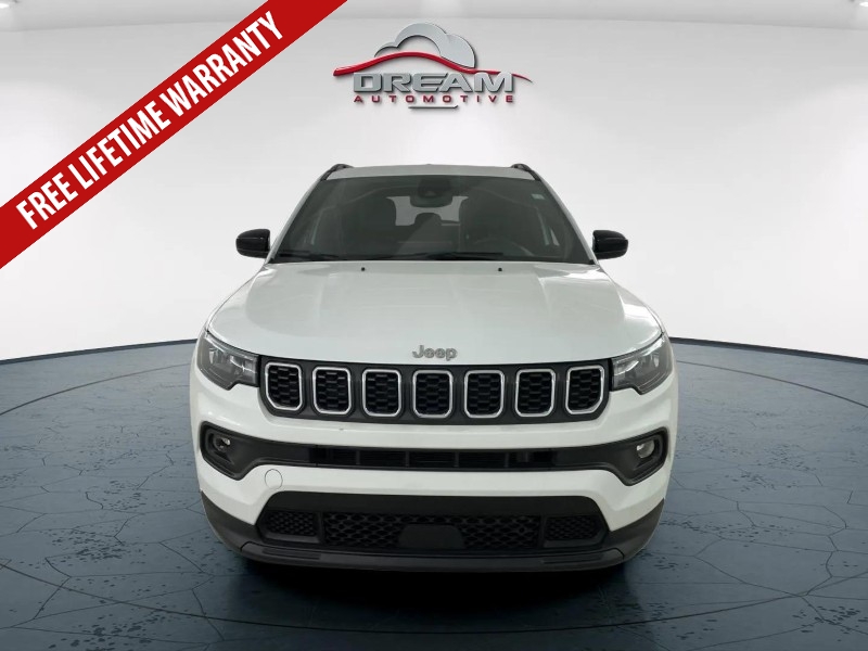 Used 2024 Jeep Compass Latitude with VIN 3C4NJDBN3RT118935 for sale in Kansas City