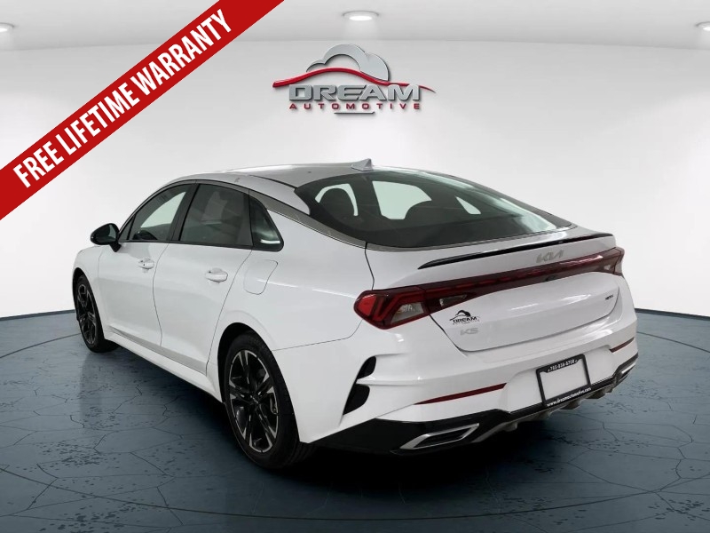 2024 Kia K5 GT-Line photo 4