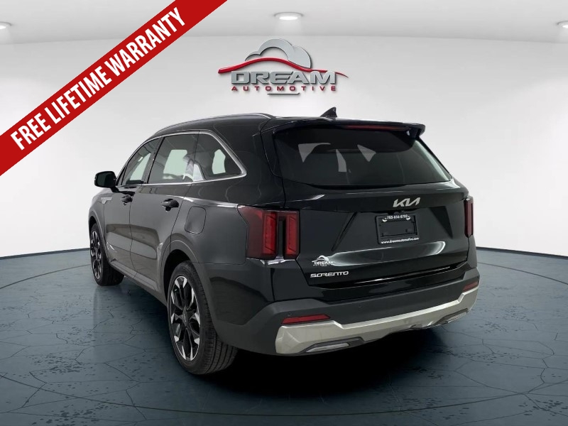 2025 Kia Sorento EX photo 4