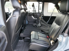 Used 2015  Jeep Wrangler Unlimited 4WD 4dr Rubicon at Promax Automotive near Bettendorf, IA