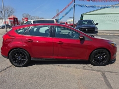 Used 2016  Ford Focus 4d Hatchback SE at City Wide Auto Credit near Toledo&comma; OH