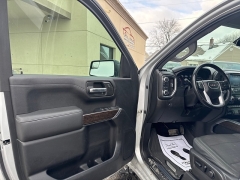 Used 2019  GMC Sierra 1500 4WD Crew Cab Elevation at City Wide Auto Credit near Toledo&comma; OH