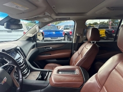 Used 2018  Cadillac Escalade ESV 4d SUV 4WD Premium Luxury at City Wide Auto Credit near Toledo&comma; OH
