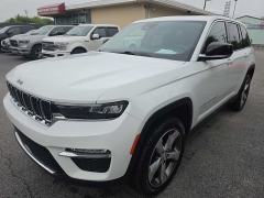 Used 2022  Jeep Grand Cherokee Limited 4x4 at City Wide Auto Credit near Toledo&comma; OH