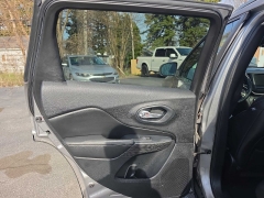 Used 2016  Jeep Cherokee 4d SUV 4WD Limited V6 at City Wide Auto Credit near Toledo&comma; OH