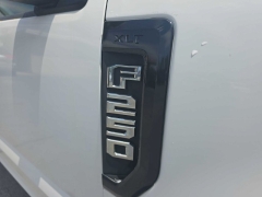Used 2017  Ford Super Duty F-250 4WD Crew Cab XLT Longbed at City Wide Auto Credit near Toledo&comma; OH