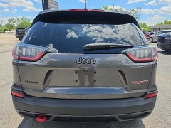 Used 2019  Jeep Cherokee 4d SUV 4WD Trailhawk 3&period;2L at City Wide Auto Credit near Toledo&comma; OH