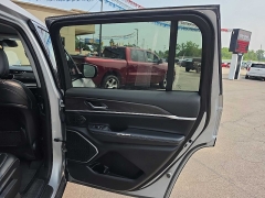 Used 2021  Jeep Grand Cherokee L Limited 4x4 at City Wide Auto Credit near Toledo&comma; OH