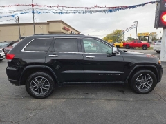 Used 2019  Jeep Grand Cherokee 4d SUV 4WD Limited V6 at City Wide Auto Credit near Toledo, OH