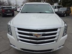 Used 2018  Cadillac Escalade ESV 4d SUV 4WD Premium Luxury at City Wide Auto Credit near Toledo&comma; OH