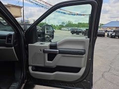 Used 2018  Ford Super Duty F-250 4WD Crew Cab XLT at City Wide Auto Credit near Toledo&comma; OH