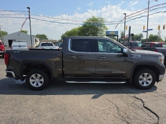 Used 2019  GMC Sierra 1500 4WD Crew Cab SLE at City Wide Auto Credit near Toledo&comma; OH