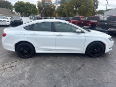 Used 2016  Chrysler 200 4d Sedan C V6 at City Wide Auto Credit near Toledo&comma; OH