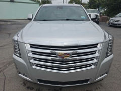 Used 2019  Cadillac Escalade 4d SUV 4WD Platinum at City Wide Auto Credit near Toledo&comma; OH