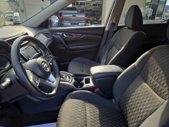 Used 2018  Nissan Rogue 4d SUV AWD SV at City Wide Auto Credit near Toledo&comma; OH