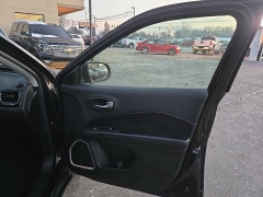 Used 2021  Jeep Compass Altitude FWD at City Wide Auto Credit near Toledo&comma; OH