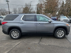 Used 2021  Chevrolet Traverse FWD 4dr LT Leather at City Wide Auto Credit near Toledo&comma; OH