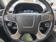 Used 2020  GMC Yukon XL 4d SUV 4WD Denali at City Wide Auto Credit near Toledo&comma; OH