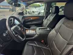 Used 2017  Cadillac Escalade ESV 4d SUV 4WD Premium Luxury at City Wide Auto Credit near Toledo&comma; OH