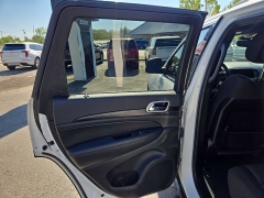 Used 2020  Jeep Grand Cherokee 4d SUV 4WD Laredo at City Wide Auto Credit near Toledo, OH