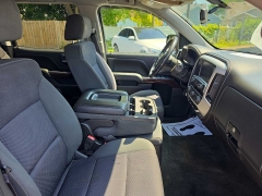 Used 2015  GMC Sierra 1500 4WD Crew Cab SLE at City Wide Auto Credit near Toledo&comma; OH