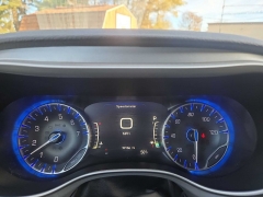 Used 2024  Chrysler Pacifica Touring FWD at City Wide Auto Credit near Toledo&comma; OH