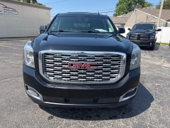Used 2018  GMC Yukon 4d SUV 4WD Denali at City Wide Auto Credit near Toledo&comma; OH