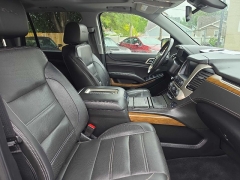 Used 2020  GMC Yukon 4d SUV 4WD Denali at City Wide Auto Credit near Toledo&comma; OH