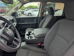 Used 2019  Ram 1500 Classic 4WD Crew Cab Express at City Wide Auto Credit near Toledo&comma; OH
